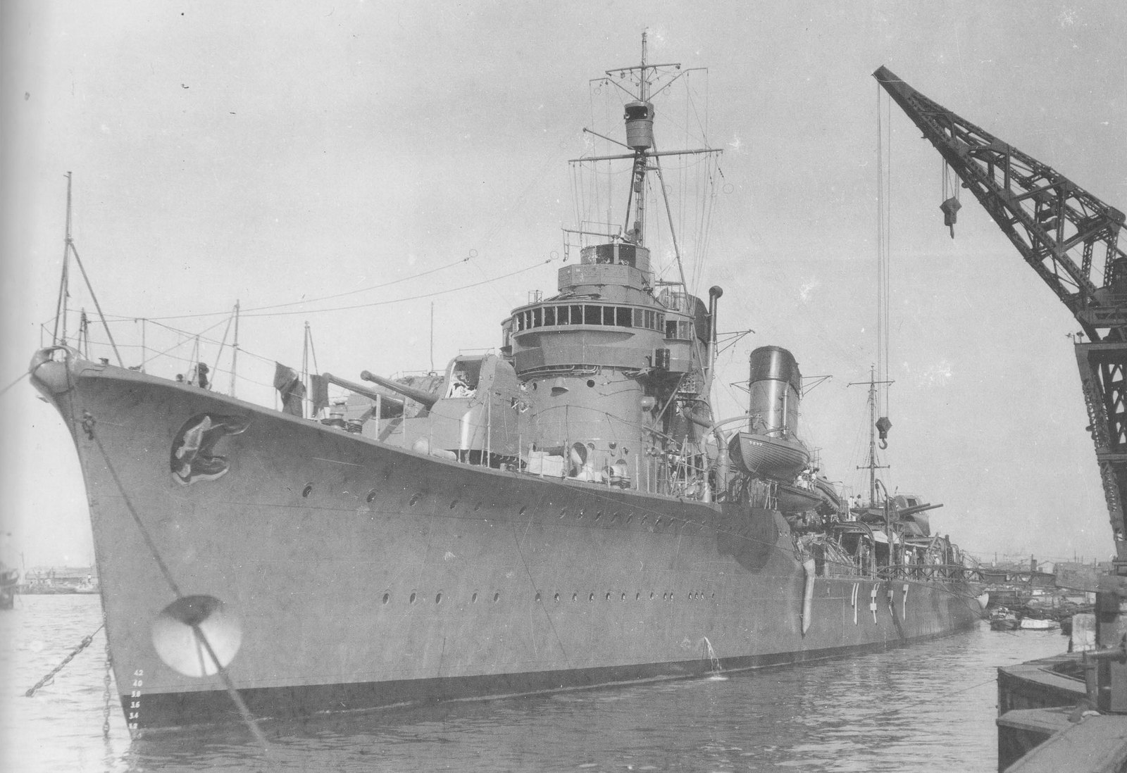 Amagiri at a fitting-out berth in 1930