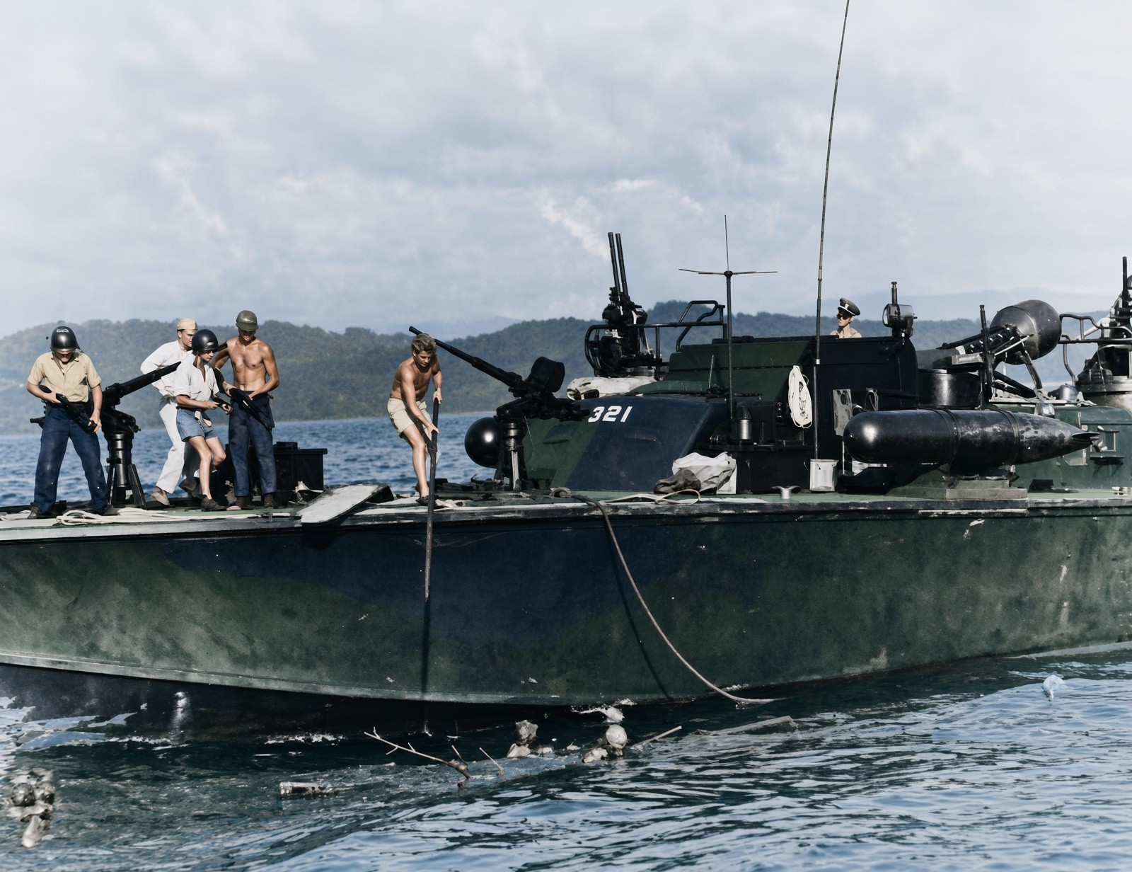 PT-321 picking up survivors, colored by computer